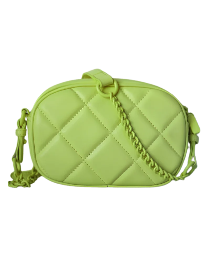 lime-quilted-camera-details-aestivonex